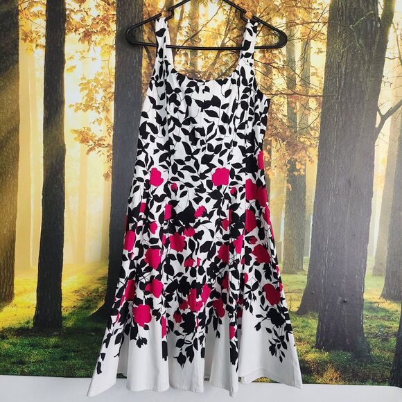 Nine West Dresses & Skirts - Nine West White Dress w/ Pink & Black Floral Fit and Flare w/ Boning Size 6 Zip